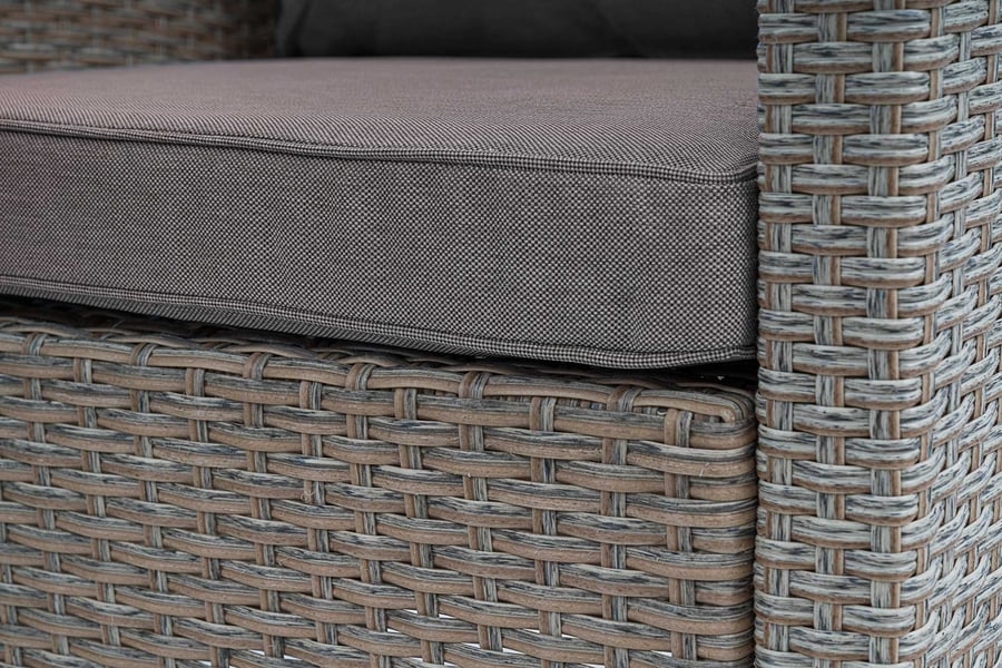 17eb46b2-dd04-4b44-758a-c57719c - 7