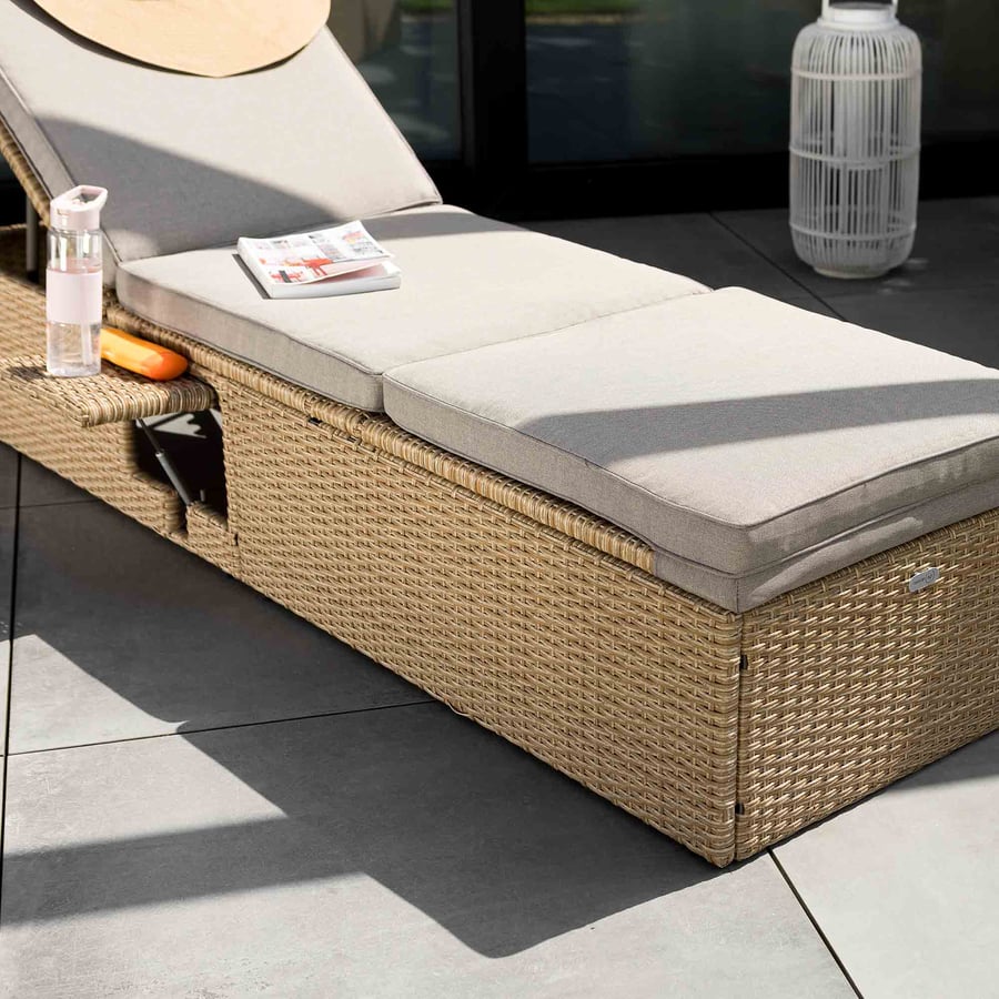 285d1120-e61c-4839-eaaf-833af19 - 6