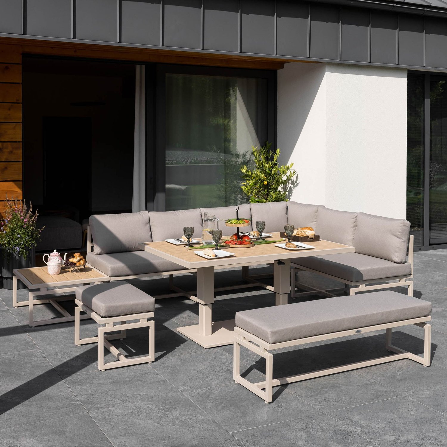 Gartenmöbel-Set MERUZO - Beige