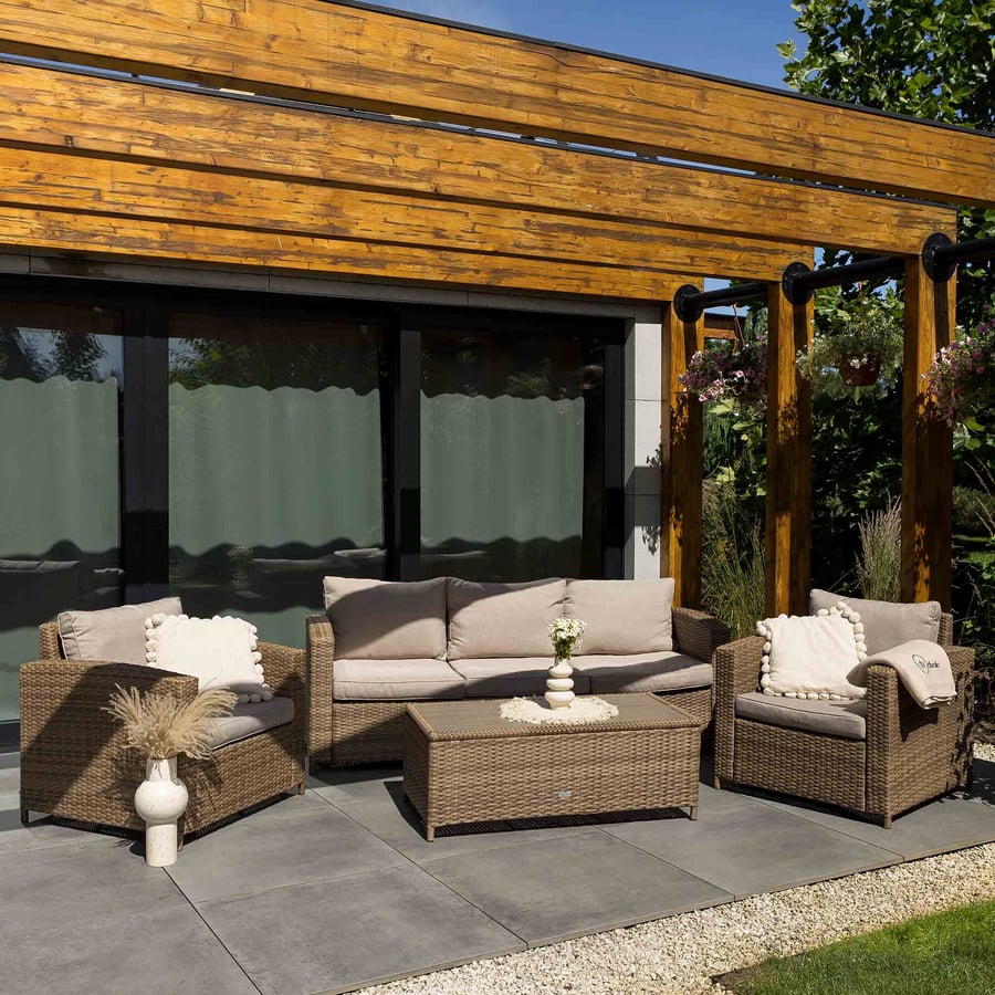 5ba752ed-6b31-4c94-a775-f67bf27 - 3