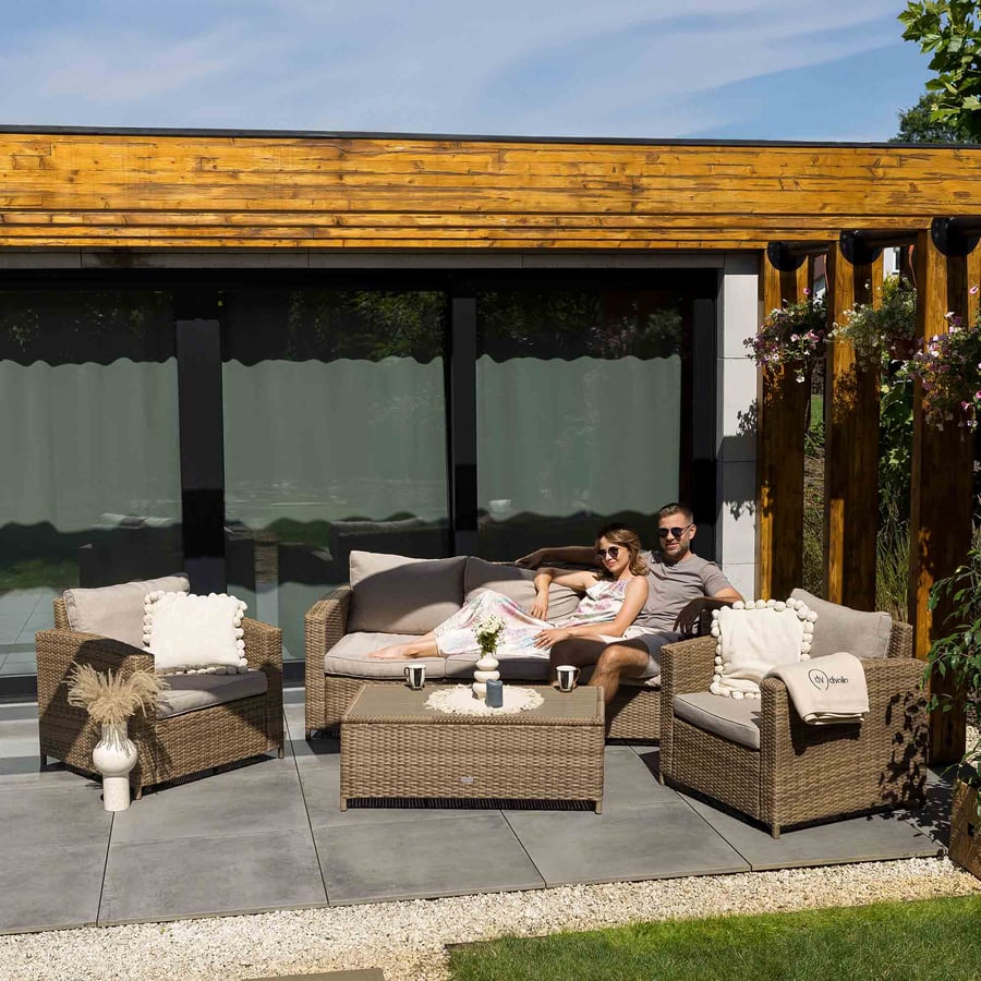 9dd0960f-97c1-48d3-1799-c5db26c - 2