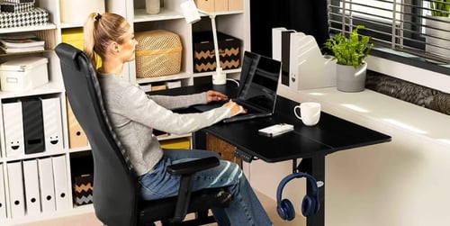 Počítačový stůl – jaká je optimální výška psacího stolu pod PC?