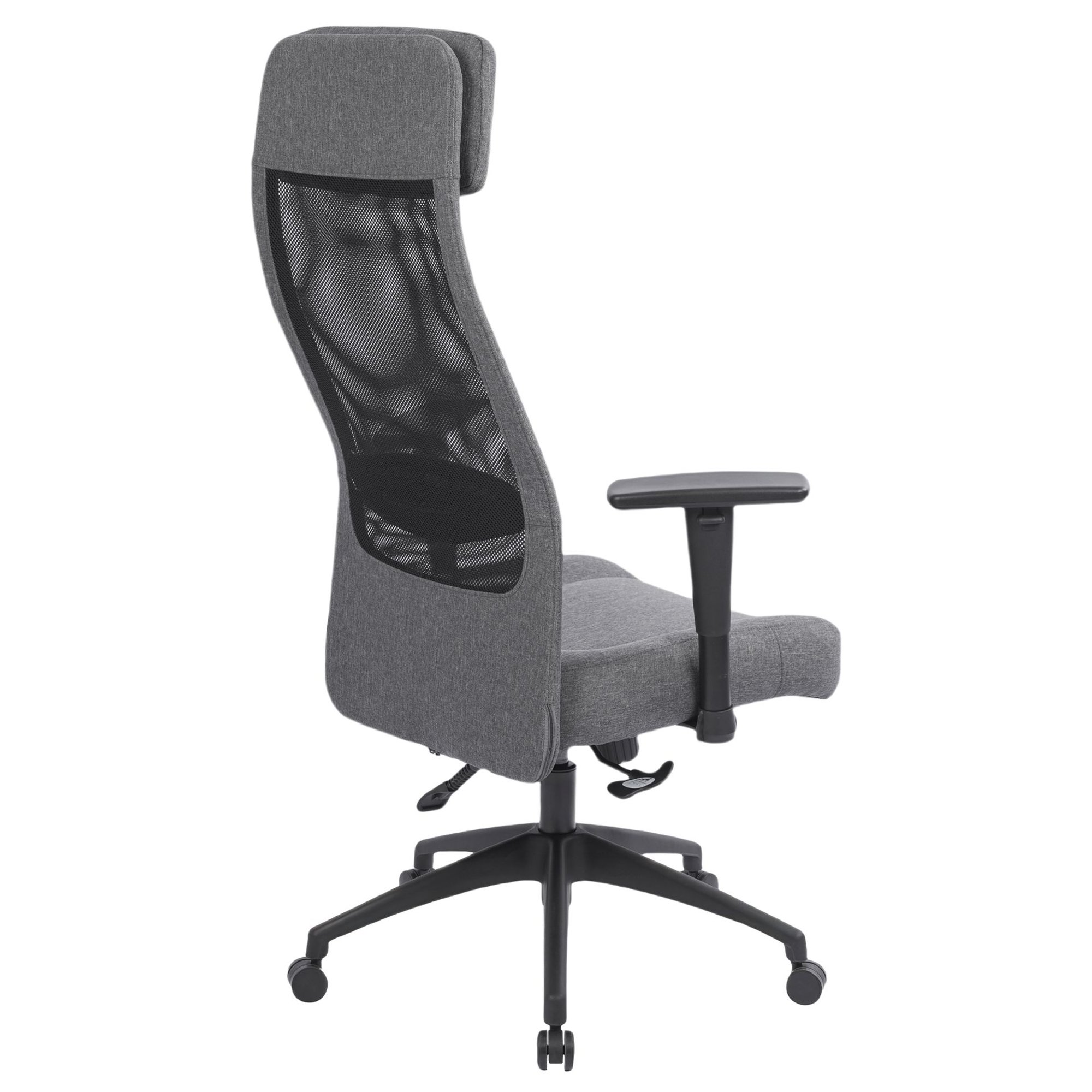 Sedák z pěny o tloušťce 10 cm je měkký, pružný a pohodlný i při dlouhém sezení.