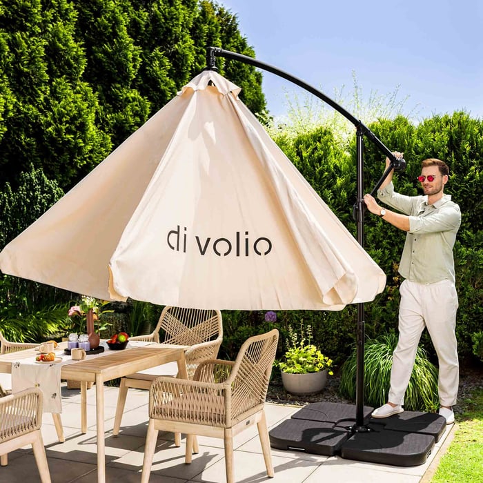 Plynulé nastavení výšky vám umožní pohodlně přizpůsobit slunečník vašim