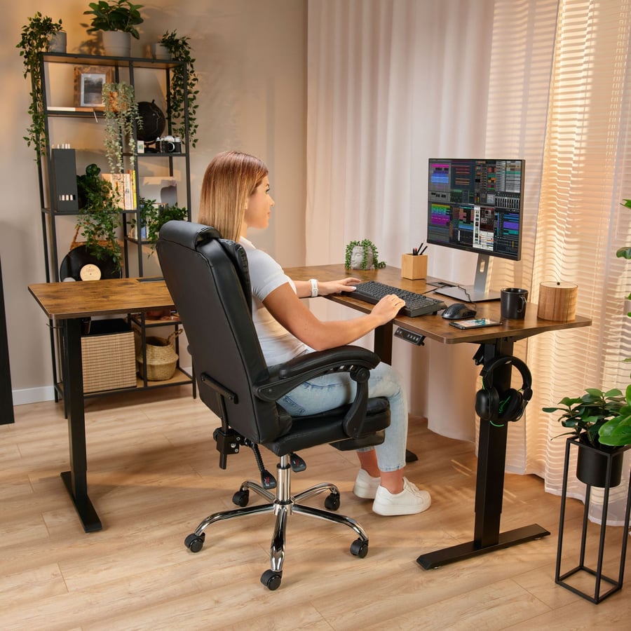 Fotel biurowy Baldo - Czarny (N - 10