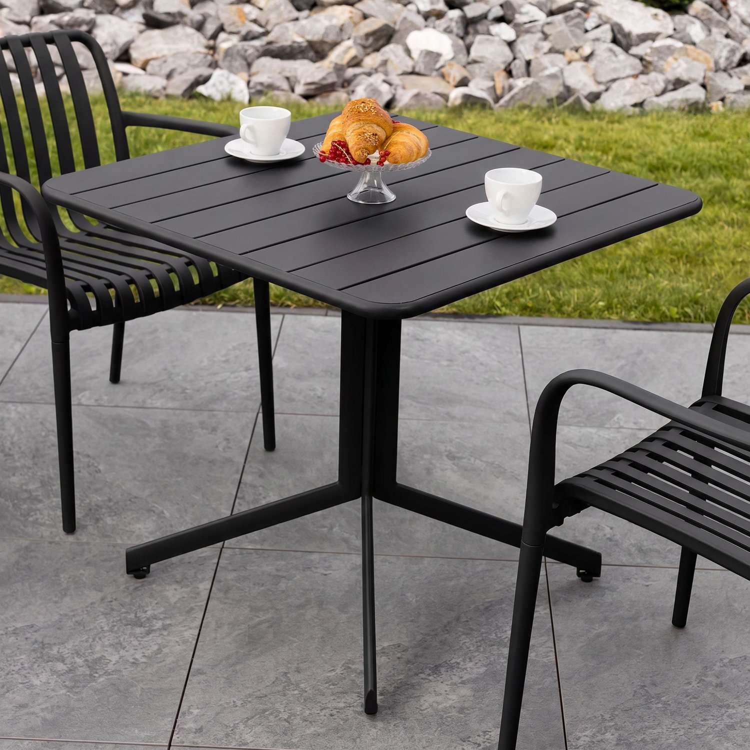 Gartentisch 80 x 80 cm MIRIA - schwarz