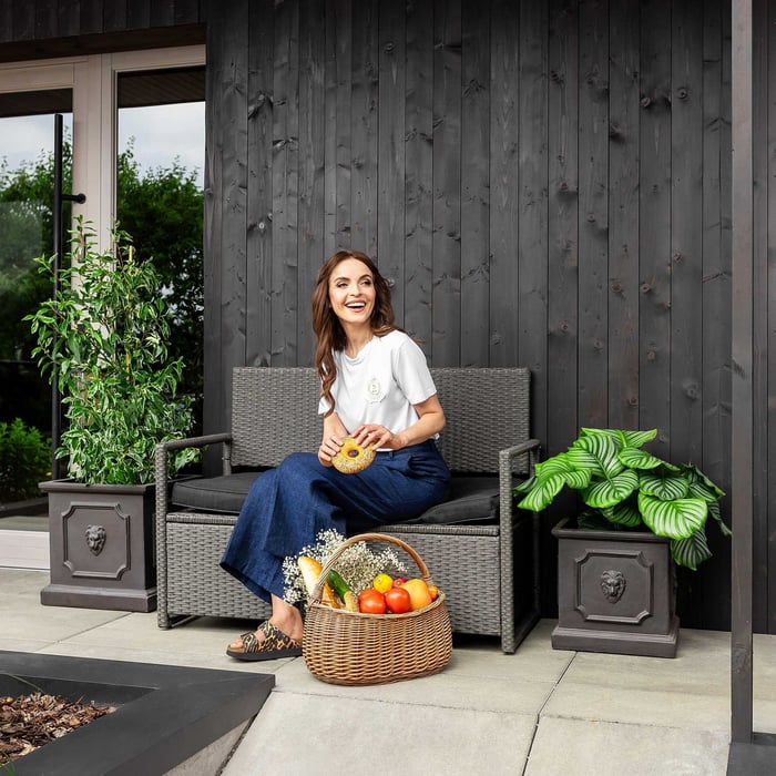 Robuste und solide gefertigte Gartenbank