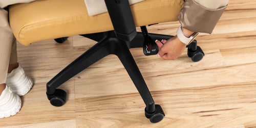 Was tun, wenn ein Bürostuhl quietscht? Tipps gegen störende Geräusche