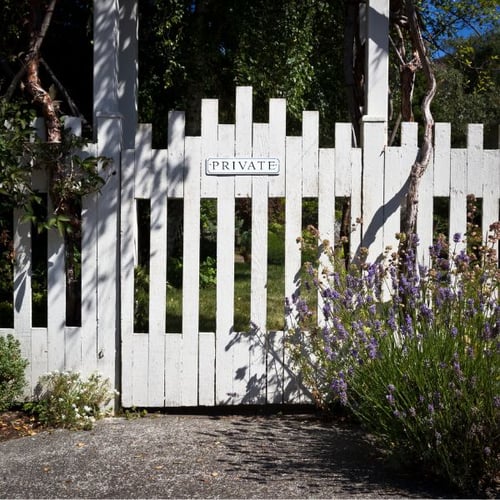 Privatsphäre im Garten schaffen: einfache Lösungen