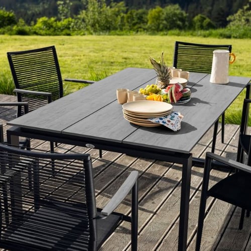Großer Gartentisch wetterfest Test: Modell Giovo von di volio