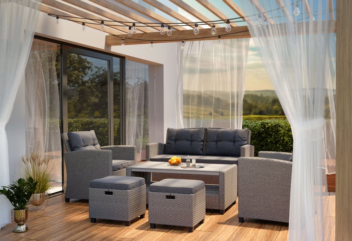 Eleganter Couchtisch