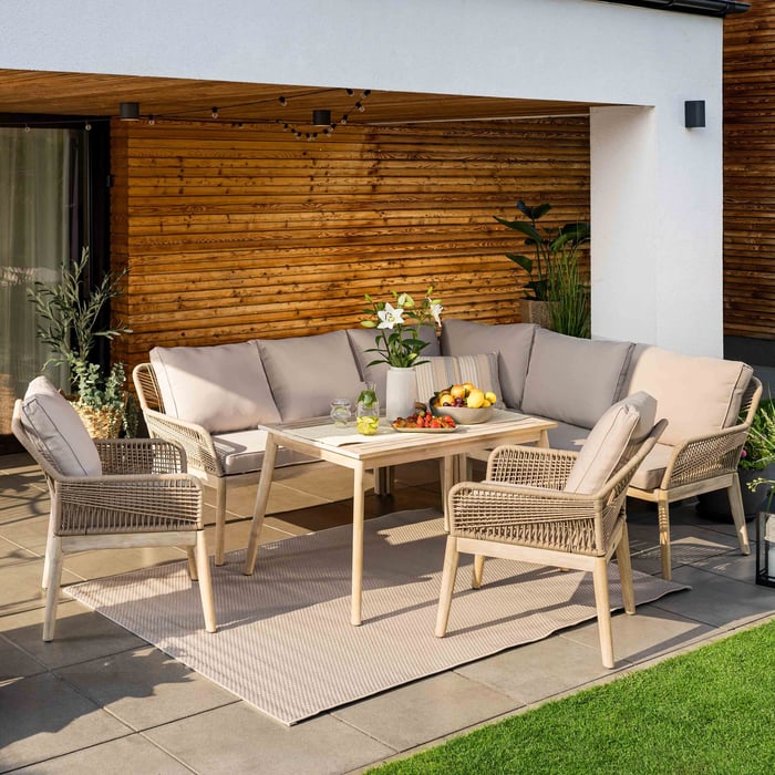 Großer Esstisch – Funktionalität und Stil