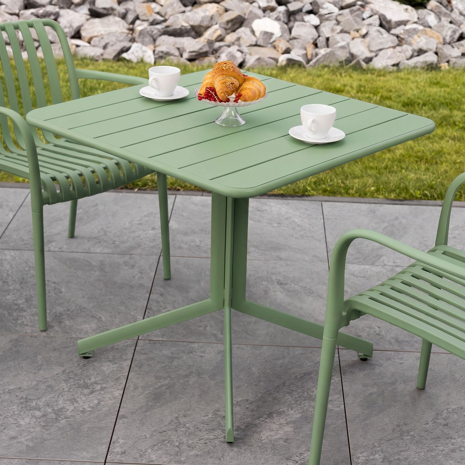 Gartentisch 80 x 80 cm MIRIA - grün