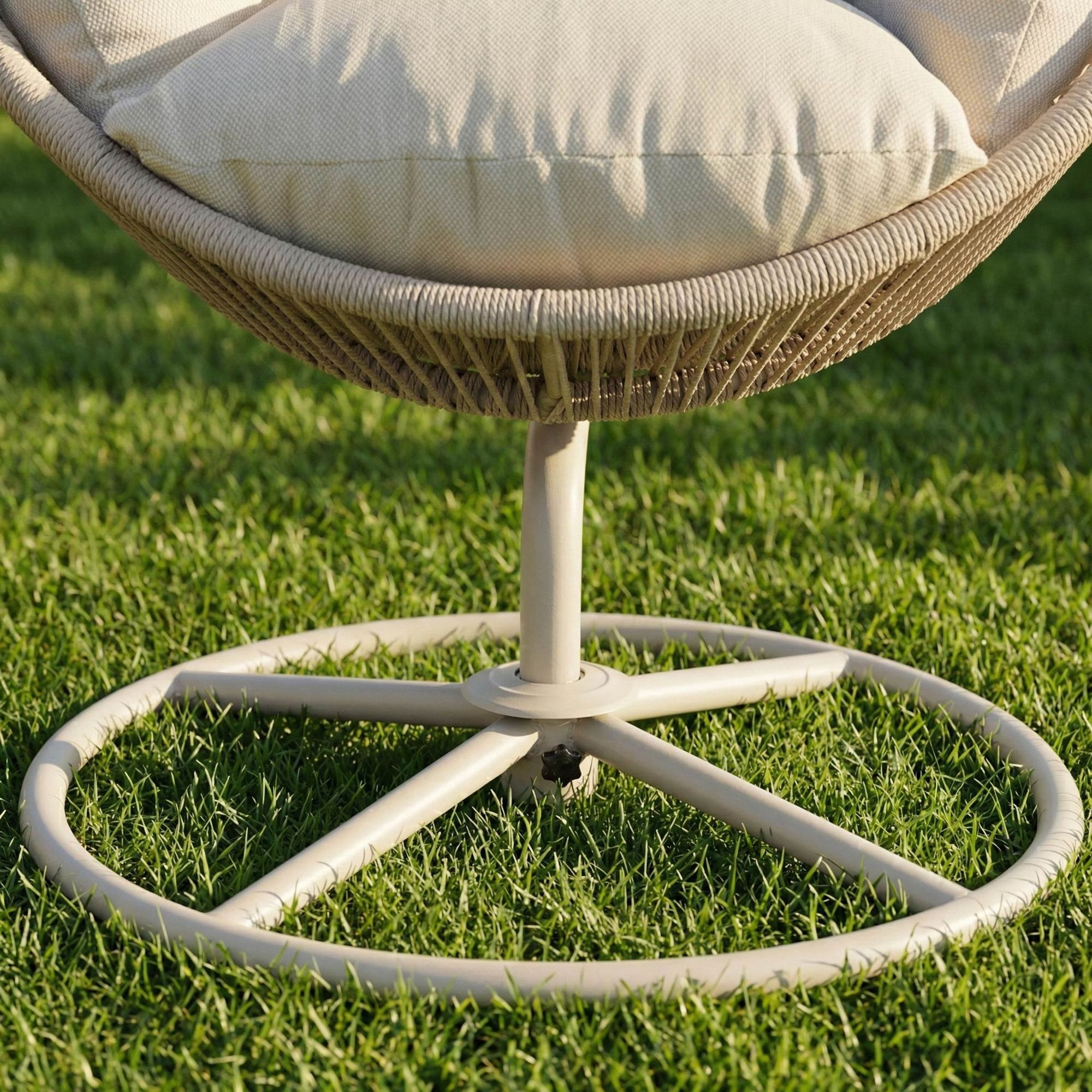 Fotel do ogrodu Vico daje pełną swobodę ruchu – możesz go obracać w każdą stronę