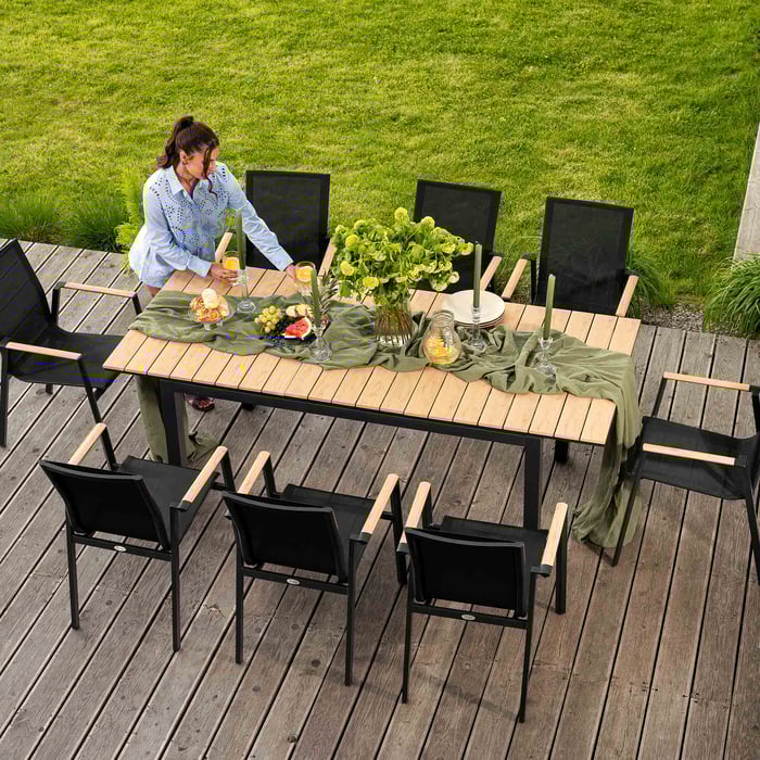 Miranno mają praktyczną funkcję sztaplowania, czyli układania jednego na drugim