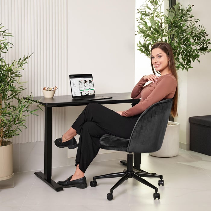 Fotel biurowy Fano DV-128OC czarny z regulacją wysokości siedziska