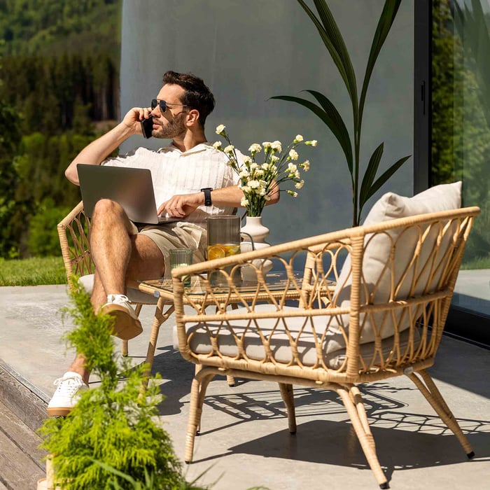 Wraz z meblami Savona otrzymasz poduszki przeznaczone na siedzenia i oparcia foteli