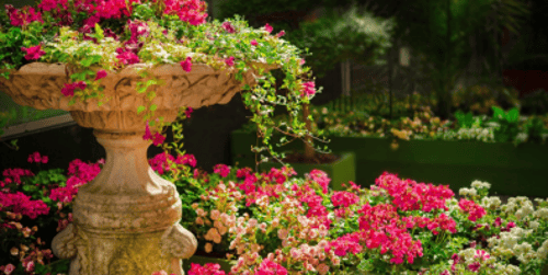 Ciekawe pomysły — ozdoby ogrodowe, które robią wrażenie! Piękne dekoracje do ogrodu