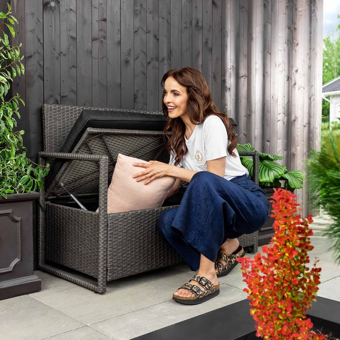 Ławka Verbana została zaprojektowana z myślą o trwałości i komforcie użytkowani