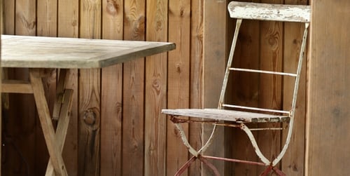 Jak odnowić krzesła ogrodowe — kompleksowy poradnik