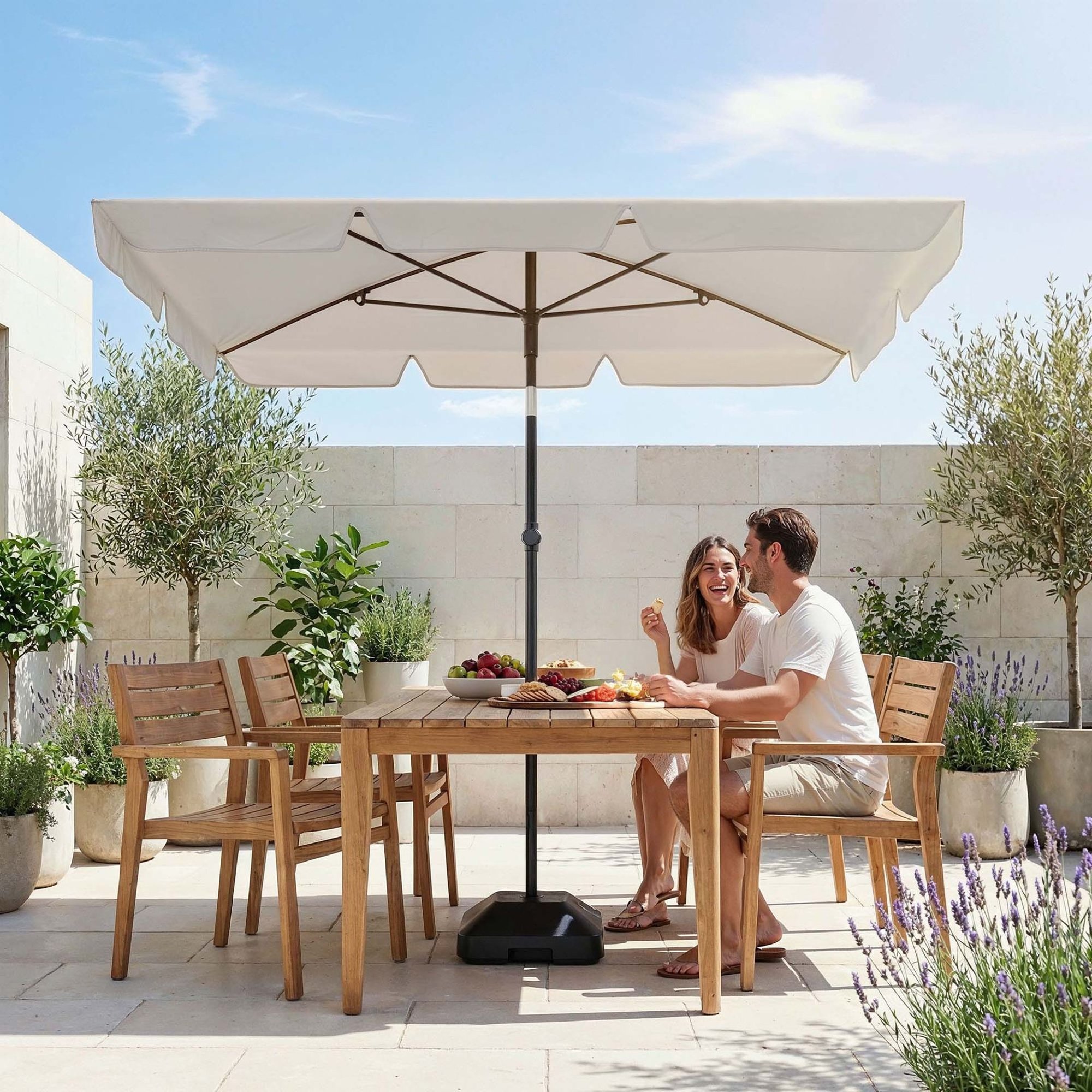 Parasol ogrodowy Ankona DV-148GU zapewnia skuteczną ochronę przed słońcem 