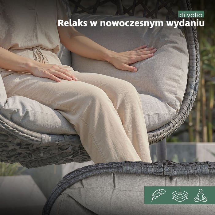 Siedzisko wykonano z wytrzymałego technorattanu, odpornych na warunki atmosferyczne