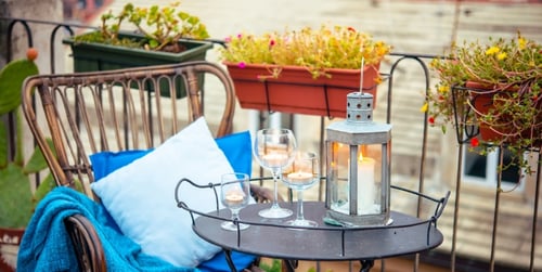 Jesienny balkon w bloku - pomysły na aranżacje