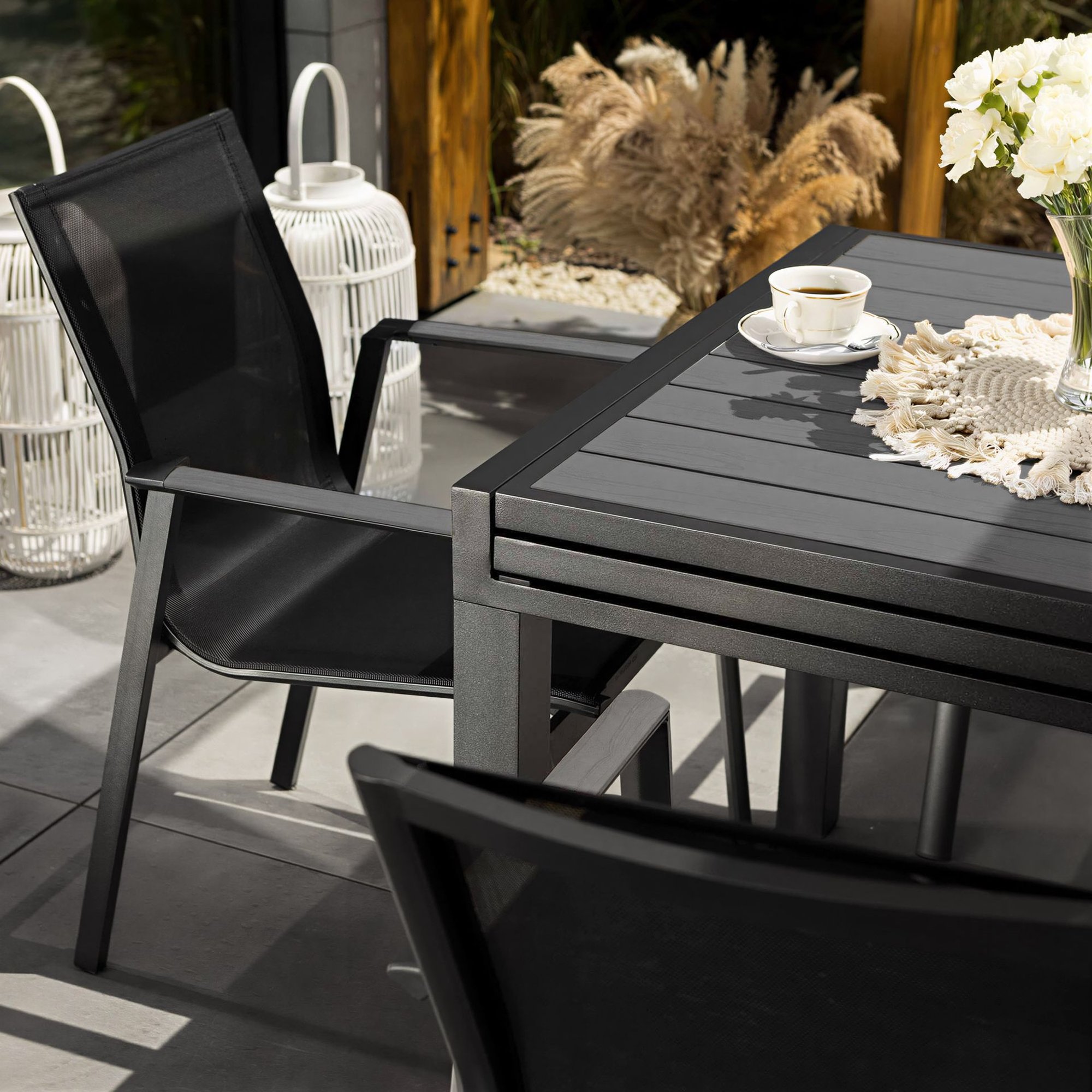 Siedzisko i oparcie krzesła Buti, wykonane z wysokiej jakości tkaniny Textilene