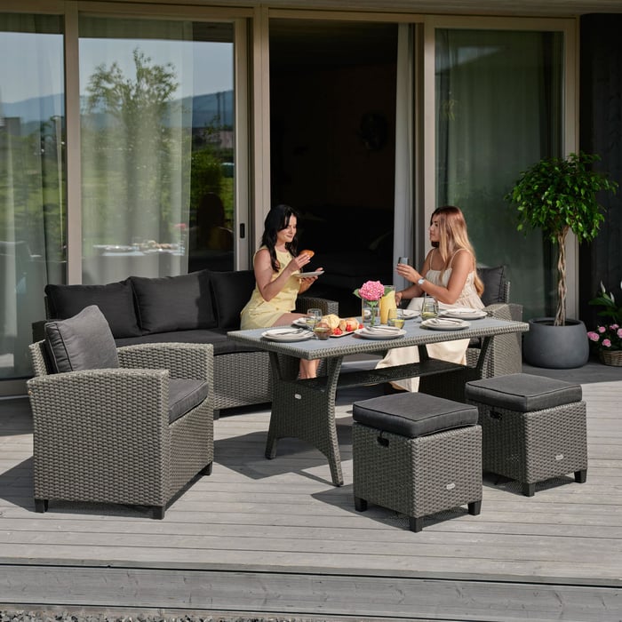 Meble Genova są niezwykle trwałe dzięki połączeniu wykonywanej ręcznie technorattanowej plecionki i stabilnej, wytrzymałej ramy