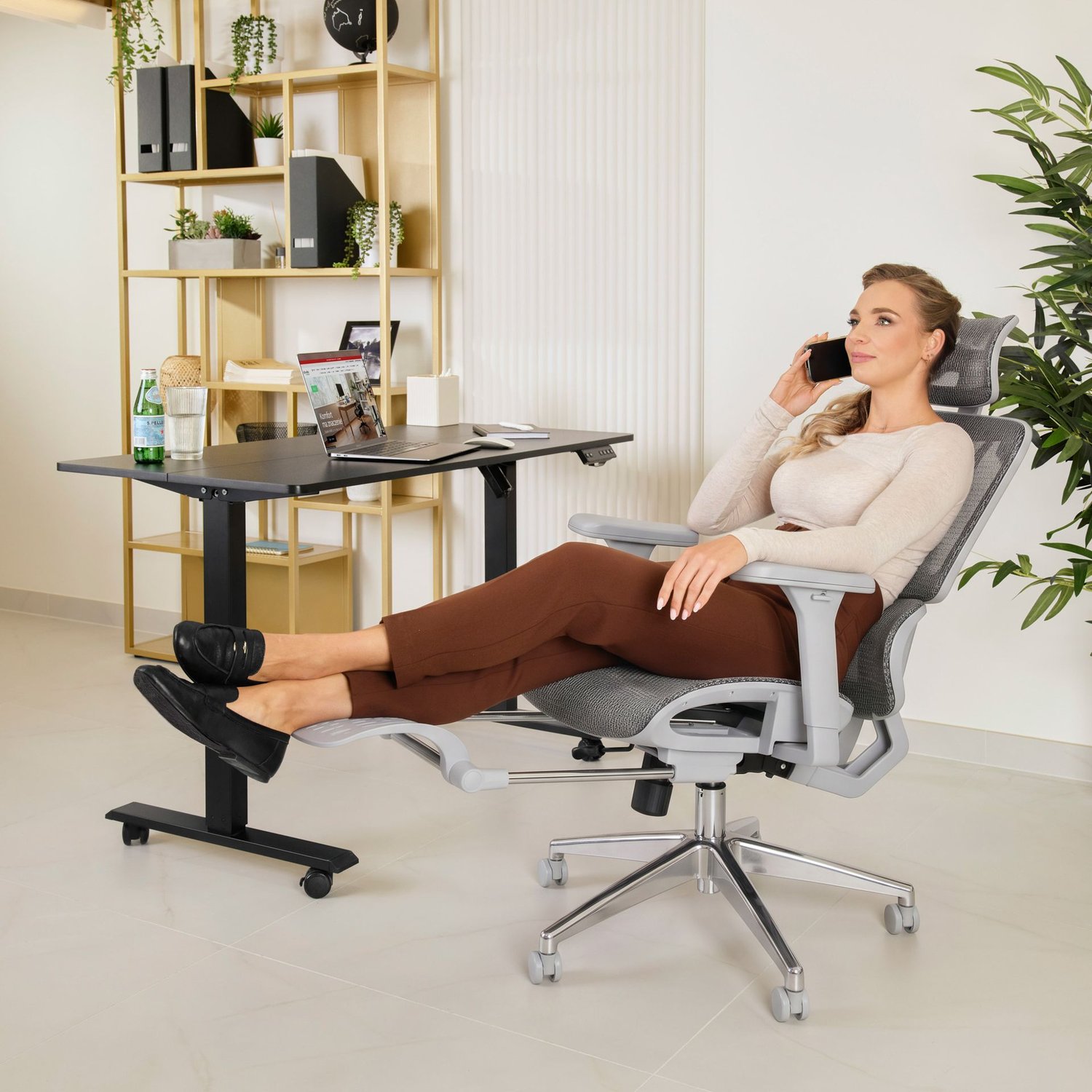 Ergonomické kreslo Romalo šedý_3