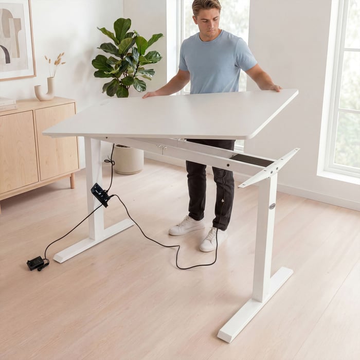 Ergonomický elektrický stôl sa začína pevnou základňou.