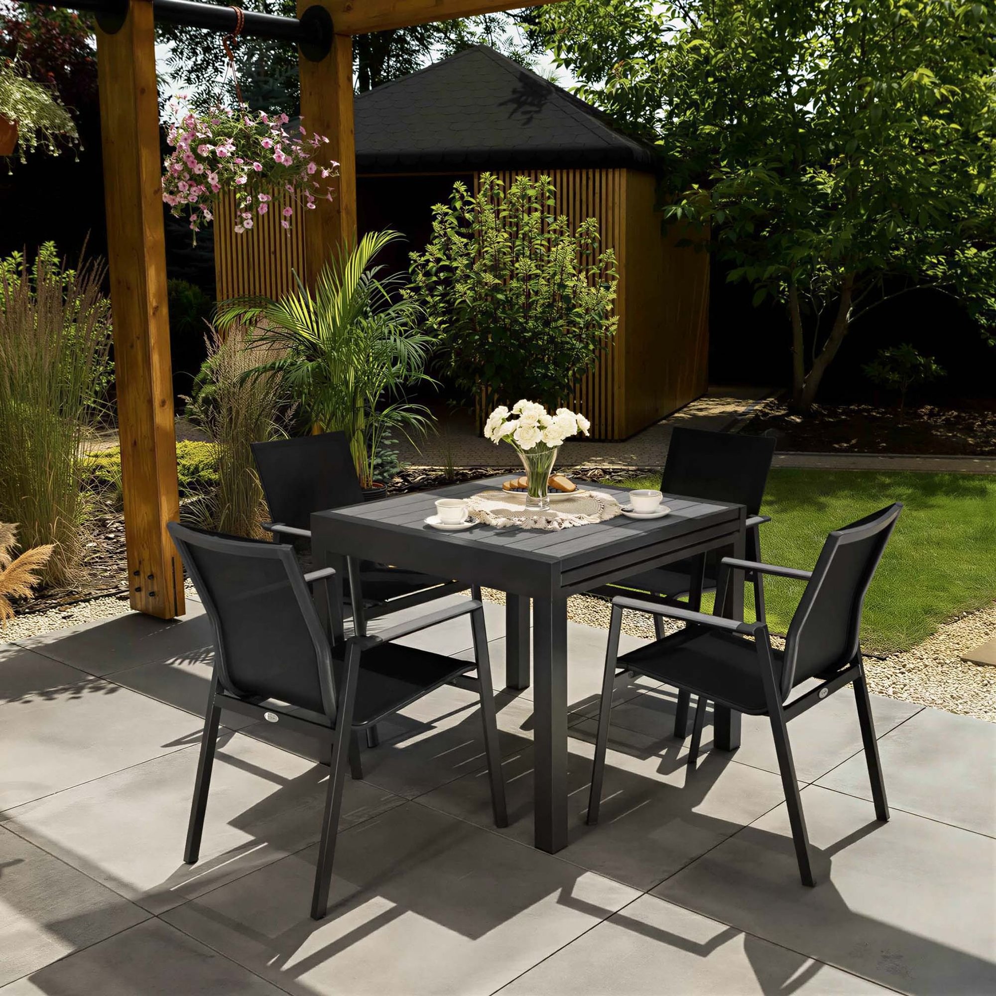 Sedadlo a operadlo stoličky Buti vyrobené z kvalitnej textilene tkaniny