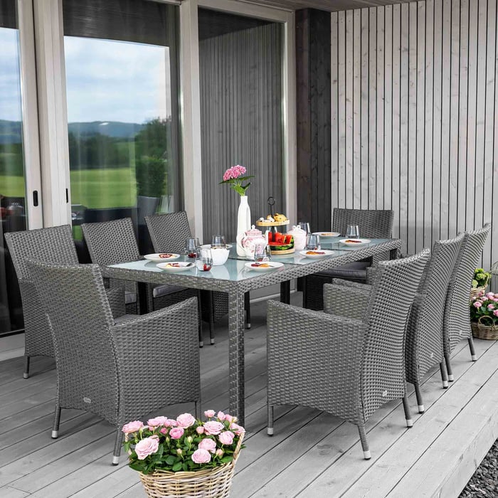 Záhradný nábytok Verona značky di volio je vyrobený z technoratanového výpletu