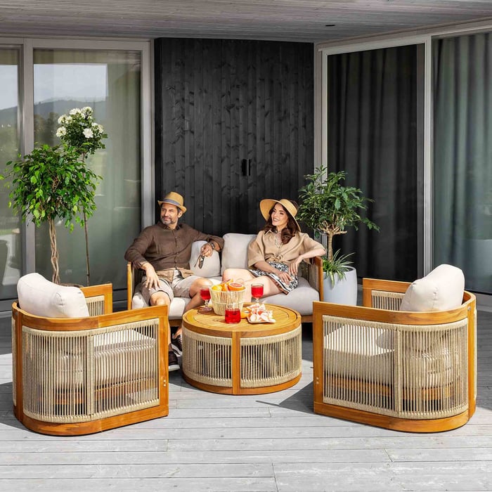 Súprava záhradného nábytku Groseto je synonymom elegancie a výnimočného dizajnu.