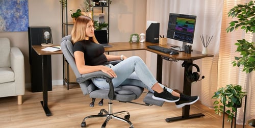 Ako vybrať správnu kancelársku stoličku? Sprievodca nákupom ergonomickej stoličky