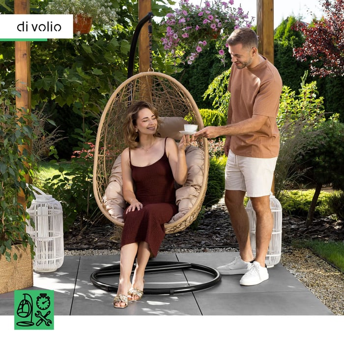 Závesné kreslo Bacoli je napriek svojim rozmerom ľahké vďaka prepletanému košu z technorattanu.