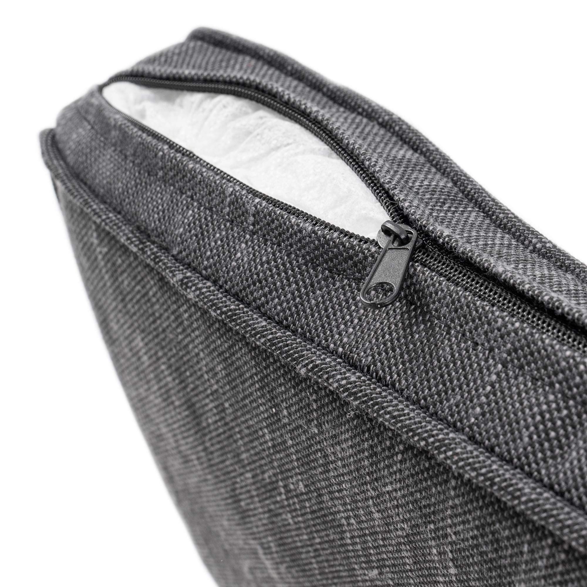 Kreslá v zostave Siena sú vybavené mäkkými vankúšmi s hrúbkou 4,5 cm.