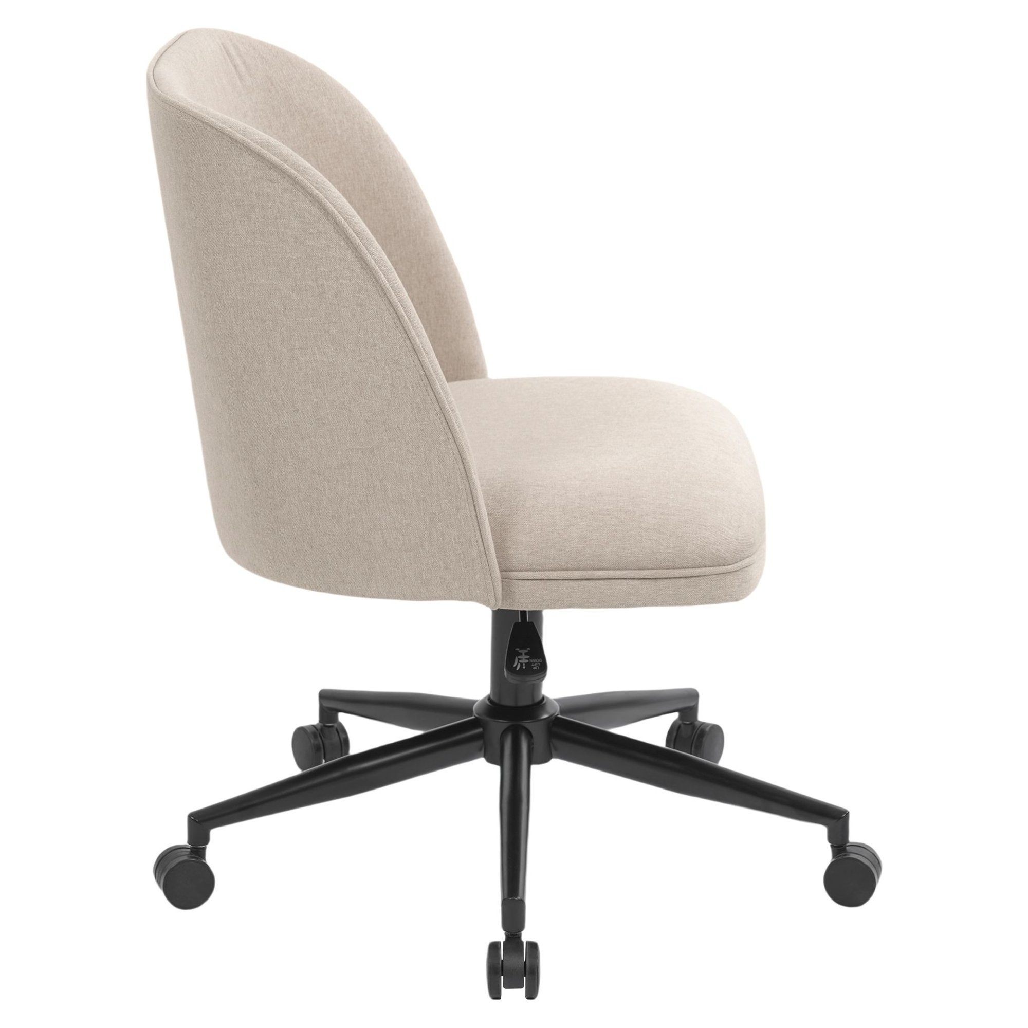 Sedák aj operadlo sú vyplnené penou s vysokou hustotou, ktorá si zachováva pružnosť aj po dlhodobom používaní.